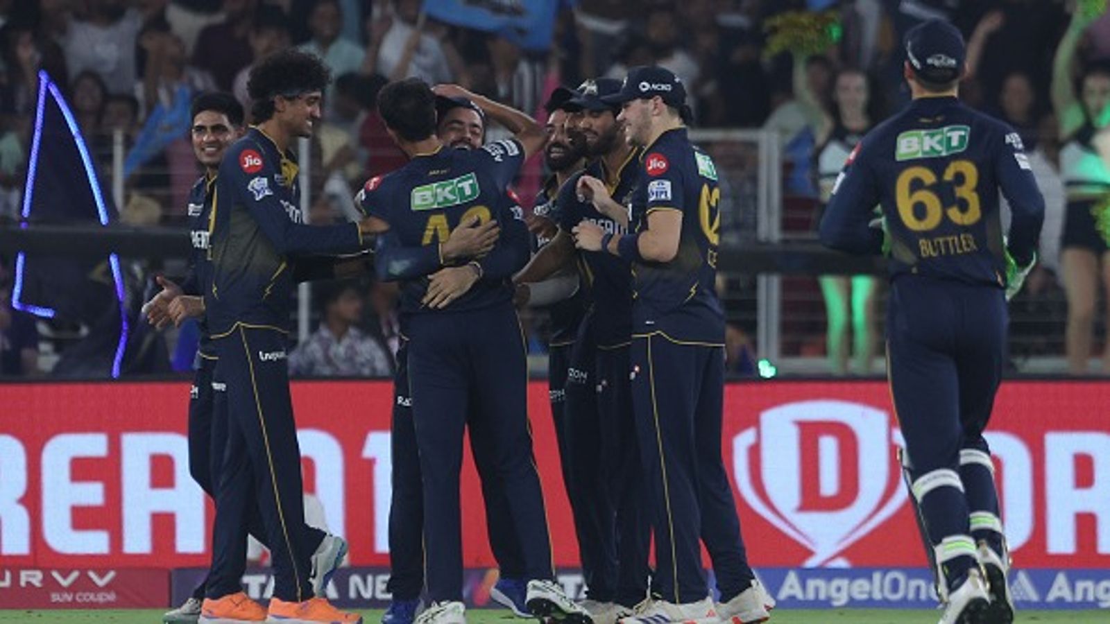 IPL 2025 updated Points Table after GT vs SRH: GT dethrones RCB to take second spot in points table after defeating SRH Prasidh Krishna of Gujrat Titans celebrates the wicket of Travis Head of Sunrisers Hyderabad during the 2025 IPL match between Gujarat Titans and Sunrisers Hyderabad