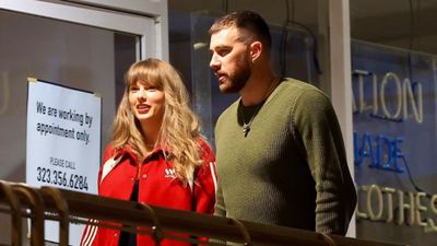 Why Taylor Swift and Travis Kelce prefer Sweatpants, Home-Cooked Dinners, Cuddles, Romantic Novels and Low-Key Dates? Taylor Swift, Travis Kelce in the frame