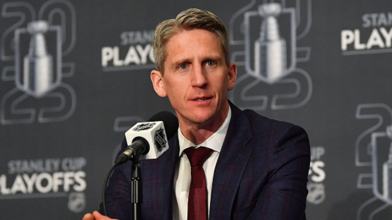 Edmonton Oilers coach Kris Knoblauch emphasizes depth in Round 2 battle against Vegas Golden Knights Kris Knoblauch in the frame