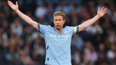 Kevin De Bruyne takes a side-swipe at the Manchester City after the contract snub Kevin De Bruyne takes a side-swipe at the Manchester City after the contract snub