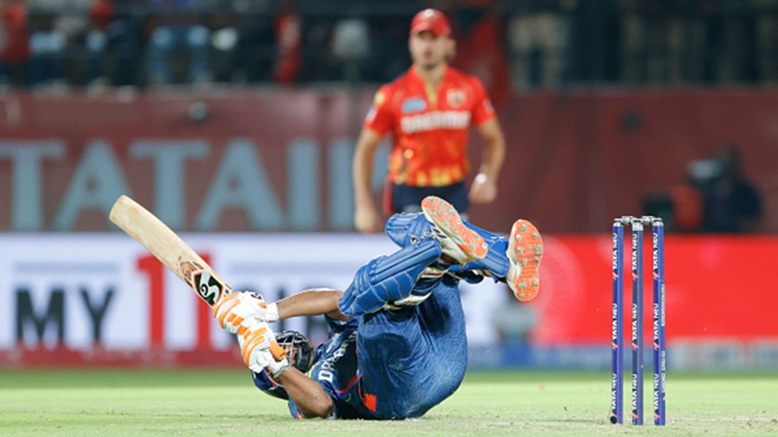 'He's still yet to totally understand the white-ball game': Former RCB coach feels Rishabh Pant is 'confused' amidst poor run in IPL 2025 Rishabh Pant of Lucknow Super Giants plays a shot during the 2025 IPL match against Punjab Kings at Himachal Pradesh Cricket Association Stadium on May 4, 2025, in Dharamsala, India.