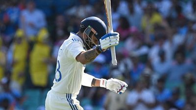 'Aisi ek bala thi jo tal nahi paayi unke career mein': Virat Kohli's ex-RCB teammate's big suggestion to India star ahead of England Test series | WATCH India's Virat Kohli reacts on his dismissal on day two of the fifth Test match between Australia and India