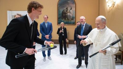 'Just don’t bring Sinner': Newly appointed Pope Leo XIV makes a Catholic Pun on World No.1 Jannik Sinner Jannik Sinner with Pope Leo