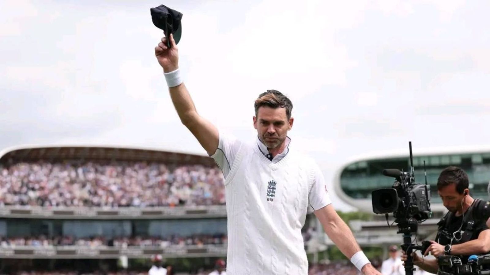 England legend James Anderson set to return to county cricket, will play for this team England legend James Anderson set to return to county cricket, will play for Lancashire