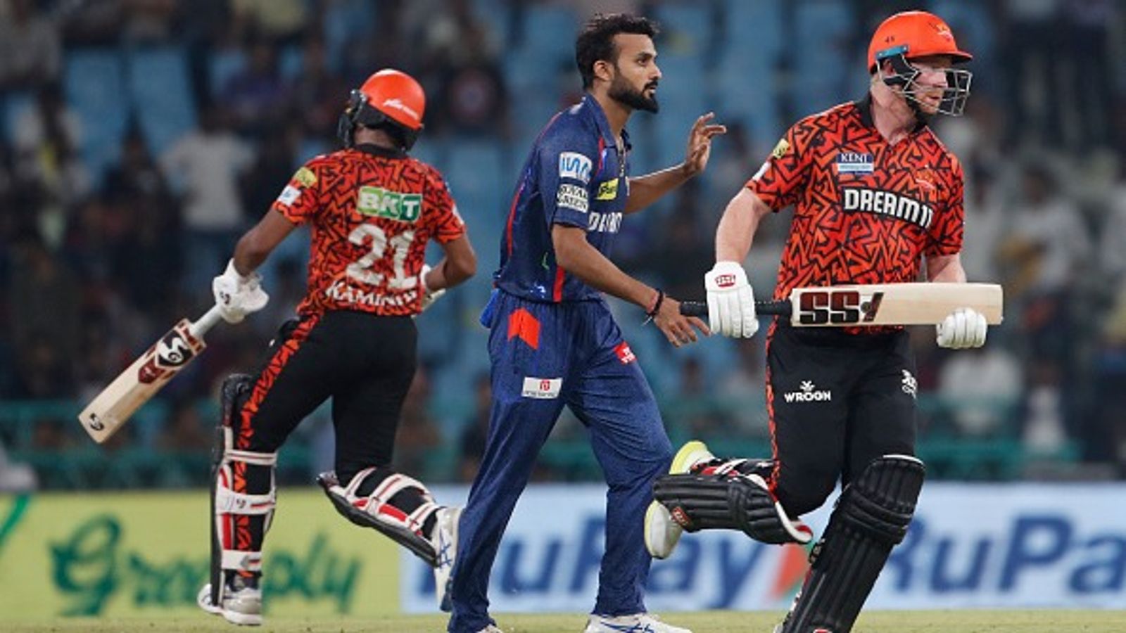 IPL 2025 Points Table Updated: Here's how the standings shape up after SRH's 6-wicket win over LSG SRH's Heinrich Klaasen (R) and Kamindu Mendis run between the wicket as LSG's Akash Deep watches on during their IPL 2025 clash