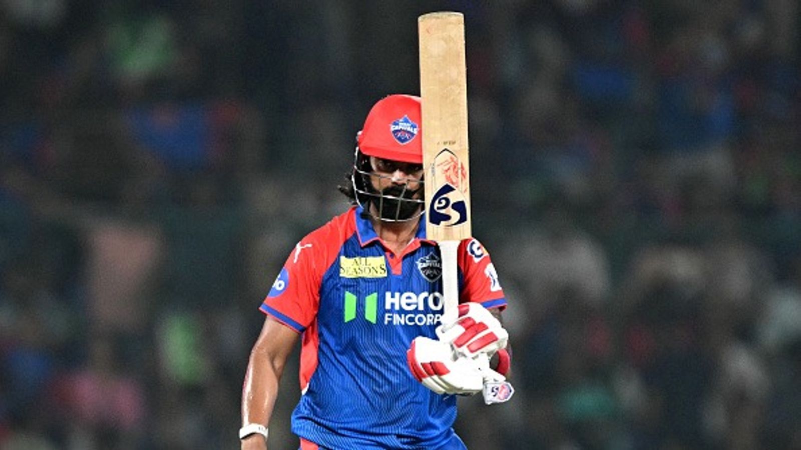 Massive Injury scare: Huge blow for Delhi Capitals as KL Rahul leaves field midway during practice ahead of do-or-die Mumbai Indians clash Massive Injury scare: Huge blow for Delhi Capitals as KL Rahul leaves field midway during practice ahead of do-or-die Mumbai Indians clash