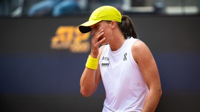 Iga Swiatek suffers a major blow as she prepares to defend her French Open title Iga Swiatek suffers a major blow as she prepares to defend her French Open title