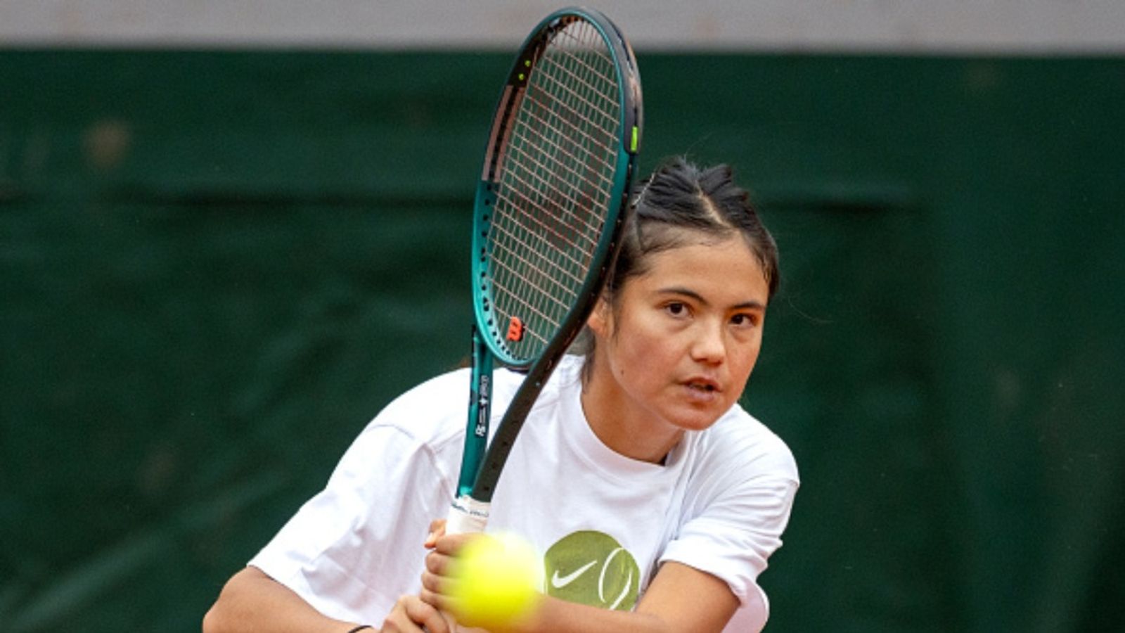 Emma Raducanu’s French Open 2025 in jeopardy as grim update casts doubt on her participation Emma Raducanu in the frame (via Getty)