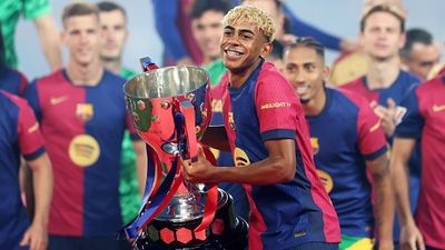 FC Barcelona vs Athletic Bilbao Live Streaming: How to watch the La Liga game in India, USA, UK, Spain, Saudi Arabia, and Australia? Lamine Yamal of FC Barcelona lifts the La Liga EA Sports title