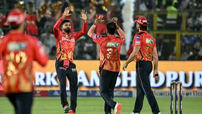 'It will be between PBKS and...': Ex-India star picks IPL 2025 finalists ahead of playoffs SportsTak