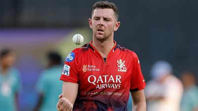 RCB captain Jitesh Sharma gives massive update on Josh Hazlewood's availability for IPL 2025 Qualifier 1 vs PBKS, says 'He will be...' RCB's Josh Hazlewood in this frame