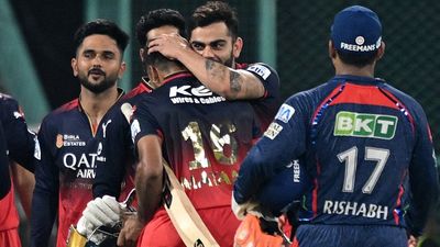 'Then the bowling will become incredible': Ex-RCB head coach wants 2 big changes in their playing XI for IPL 2025 Qualifier 1 vs PBKS RCB's Virat Kohli (2R) hugs Mayank Agarwal (2L) as they celebrate their team's win against LSG
