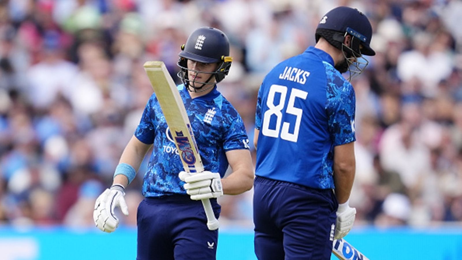 England batters post 400 under new ODI captain, hand West Indies crushing 238-run defeat as RCB all-rounder goes berserk England's Jacob Bethell (left) celebrates hitting a half century during the first ODI at Edgbaston, Birmingham.