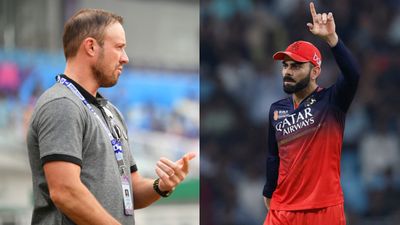 'He told me I'm not allowed to say that': AB De Villiers discloses what RCB's Virat Kohli banned him from saying ahead of IPL 2025 final RCB's Virat Kohli (R) and his former teammate AB De Villiers in this frame