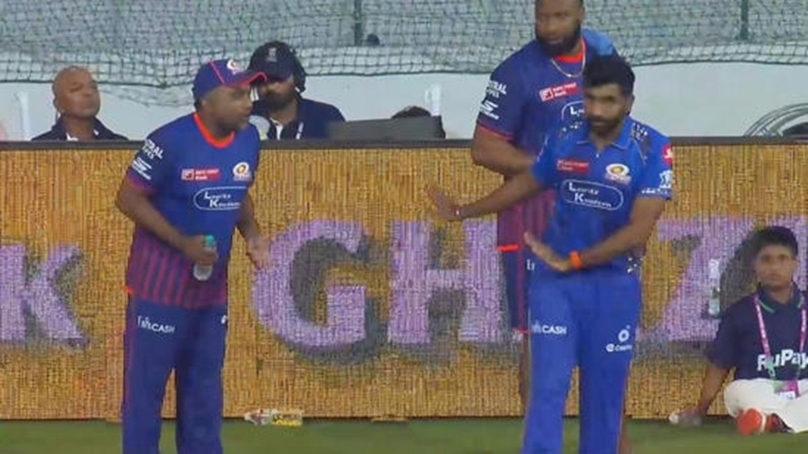 'You have an international coach who is obviously panicking...': Former Gujarat Titans pacer hails Jasprit Bumrah for calming down Mahela Jayawardene Mumbai Indians head coach Mahela Jayawardene talking to Jasprit Bumrah on the boundary during IPL 2025 eliminator.