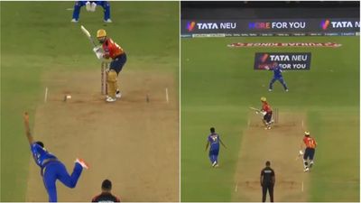 'That's maybe breaking my stumps if I'm facing it': AB de Villiers left gobsmacked by Shreyas Iyer hitting four off Jasprit Bumrah's yorker Shreyas Iyer, Jasprit Bumrah