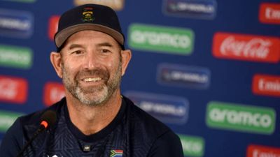 Ex-South Africa coach replaces Gary Stead as New Zealand's new head coach ahead of Zimbabwe tour SportsTak