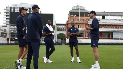 'People talk about the top of off stump being the ideal length but...: England's legendary speedster provides WTC finalists with Lord’s blueprint  Former Cricketer Stuart Broad a bowling Consultant for South Africa pictured with Marco Jansen, Lungi Ngidi, Kagiso Rabada and Piet Botha, Bowling Coach of South Africa during a training session ahead of the ICC World Test Championship Final 2025