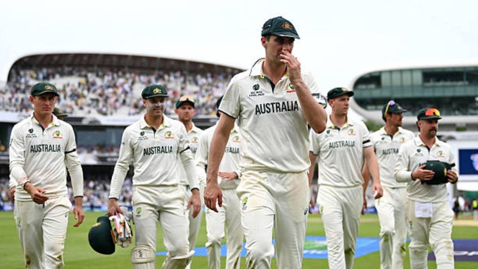 'Get a wicket or two...': Australia bowling coach Daniel Vettori reveals the side's strategy ahead of Day 4 of WTC final Australia cricket team in this frame