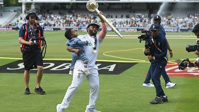 Temba Bavuma scripts history, shatters 104-year-old record to become first ever captain in the world to achieve this rare feat after WTC title glory South Africa captain Temba Bavuma holds the mace and celebrates winning WTC 2023-2025 title with his son
