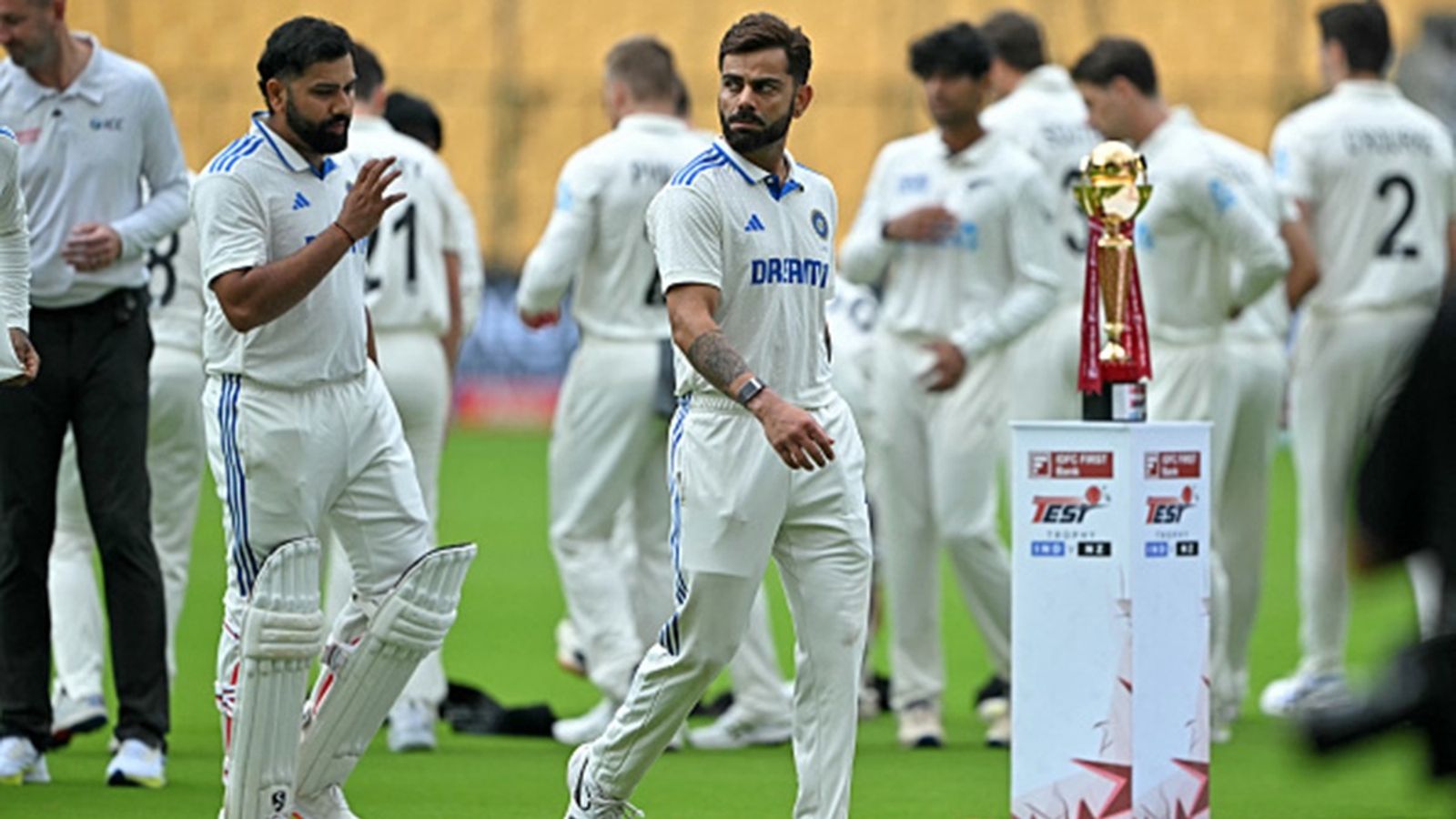 'Virat Kohli didn't have 5 years of Test cricket left in him': Former India bowling coach hails RoKo's 'selfless approach' before England tour 'Virat Kohli didn't have 5 years of Test cricket left in him': Former India bowling coach hails RoKo's 'selfless approach' before England tour