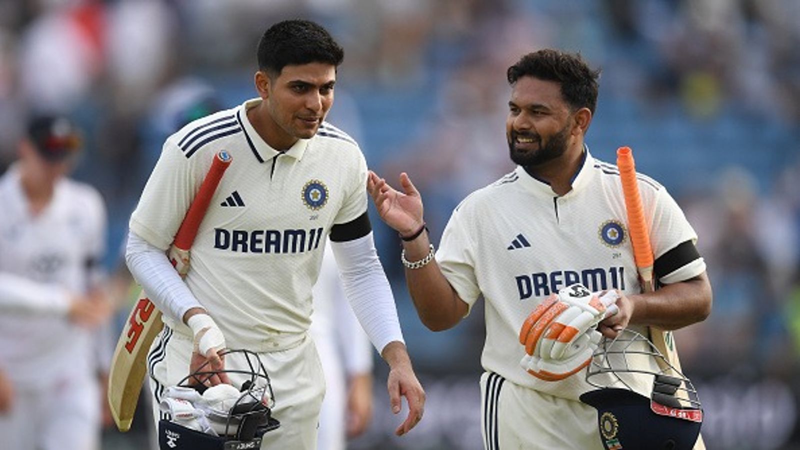 Ye aa jaata, uth gaya...': Rishabh Pant's advice to Shubman Gill during India vs England 1st Test goes viral, WATCH VIDEO - SportsTak