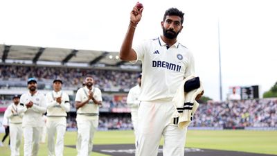 Nasser Hussain compares 'absolute genius' Jasprit Bumrah to Shane Warne, says 'You wouldn't want to say to young boys and girls to go...' Jasprit Bumrah