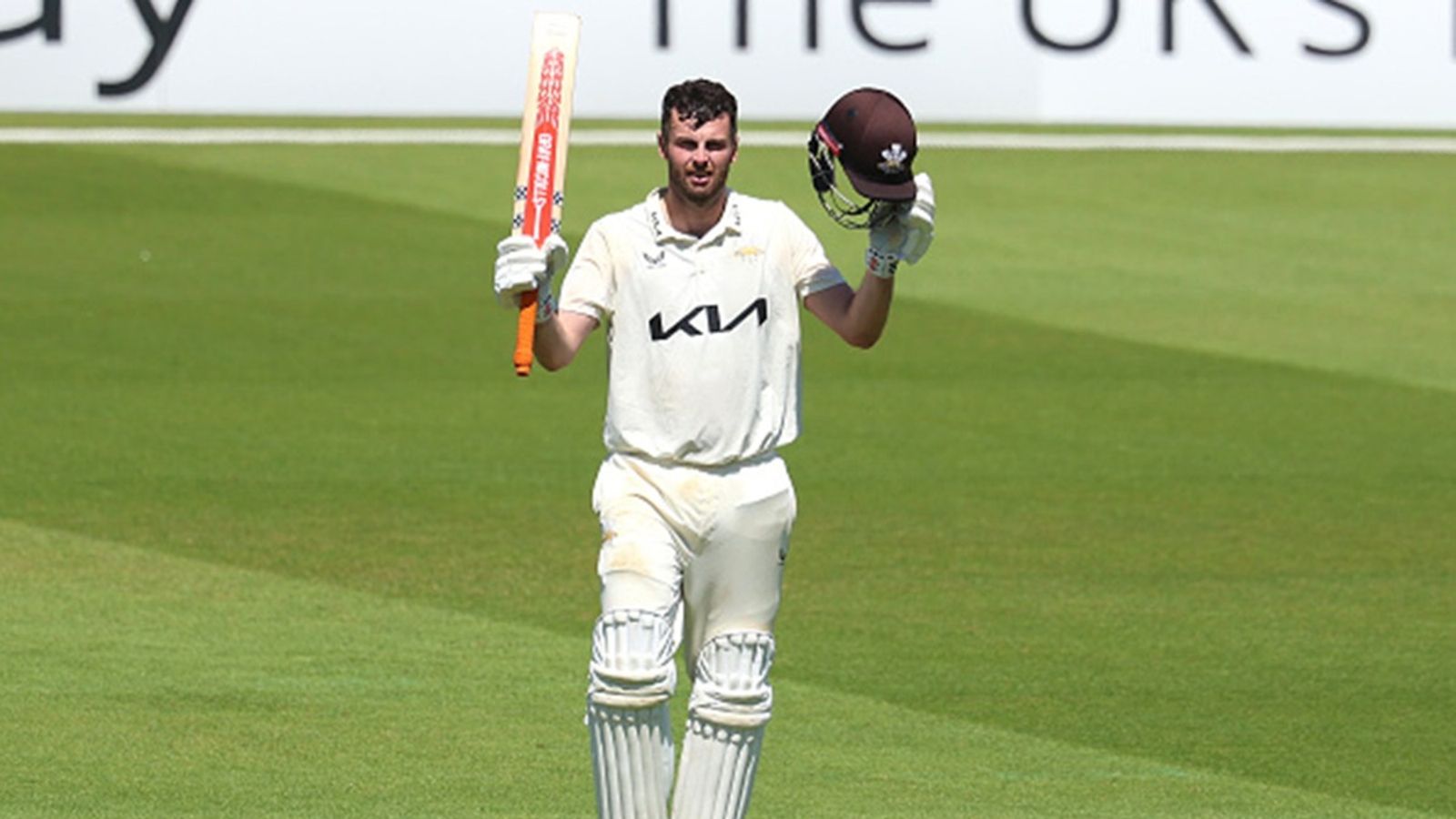 Ignored England opener's triple century, Curran, Lawrence and Jacks' centuries help Surrey break 126-year-old record with mammoth 820/9 against Durham Dom Sibley of Surrey celebrates his double century during the County Championship match against Durham at the Kennington Oval in London, England, on June 30, 2025.