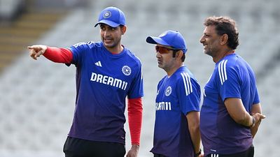 'The key is not to panic and...': Ex-India opener's big advice to Shubman Gill and Gautam Gambhir ahead of second Test against England goes viral India captain Shubman Gill speaks with coach Gautam Gambhir during a net session at Edgbaston on June 30, 2025 in Birmingham, England.