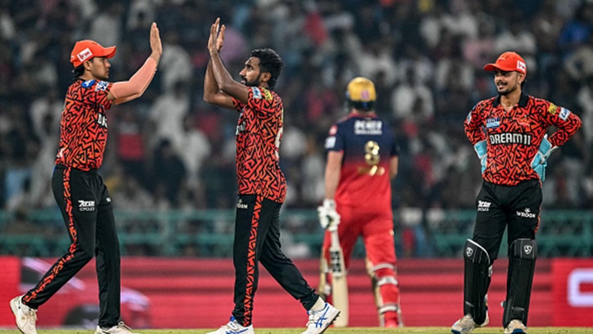 Sri Lanka announce 17-member squad for T20I series vs Bangladesh, SRH star set to make debut, 3 star all-rounders return Sri Lanka announce 17-member squad for T20I series vs Bangladesh, SRH star set to make debut, 3 star all-rounders return