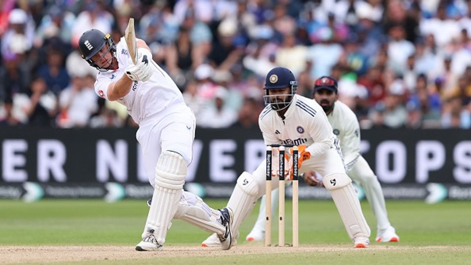 Rishabh Pant finally spills the beans on his constant chirping behind the stumps, says 'He taught me to keep talking to yourself, it helps me' India's wicketkeeper-batter Rishabh Pant (R) looks on as England's Jamie Smith in action