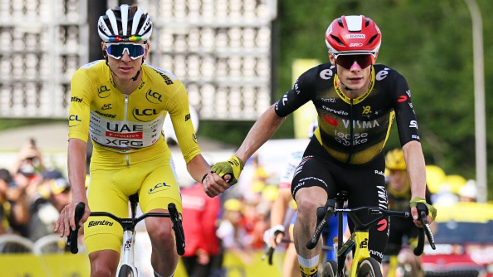 Jonas Vingegaard opens up after slipping behind Tadej Pogacar in Tour de France 2025: "I knew it was not my normal..." Tadej Pogacar (L) and Jonas Vingegaard (R) clicked during Tour de France 2025 (Image via Getty)