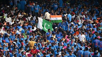 'We thought of continuing with the India vs Pakistan match...': WCL scraps Indo-Pak clash as legends walk out Fans hold national flags of Pakistan and India during the 2023 ICC Men's Cricket World Cup one-day international (ODI) match between India and Pakistan at the Narendra Modi Stadium in Ahmedabad