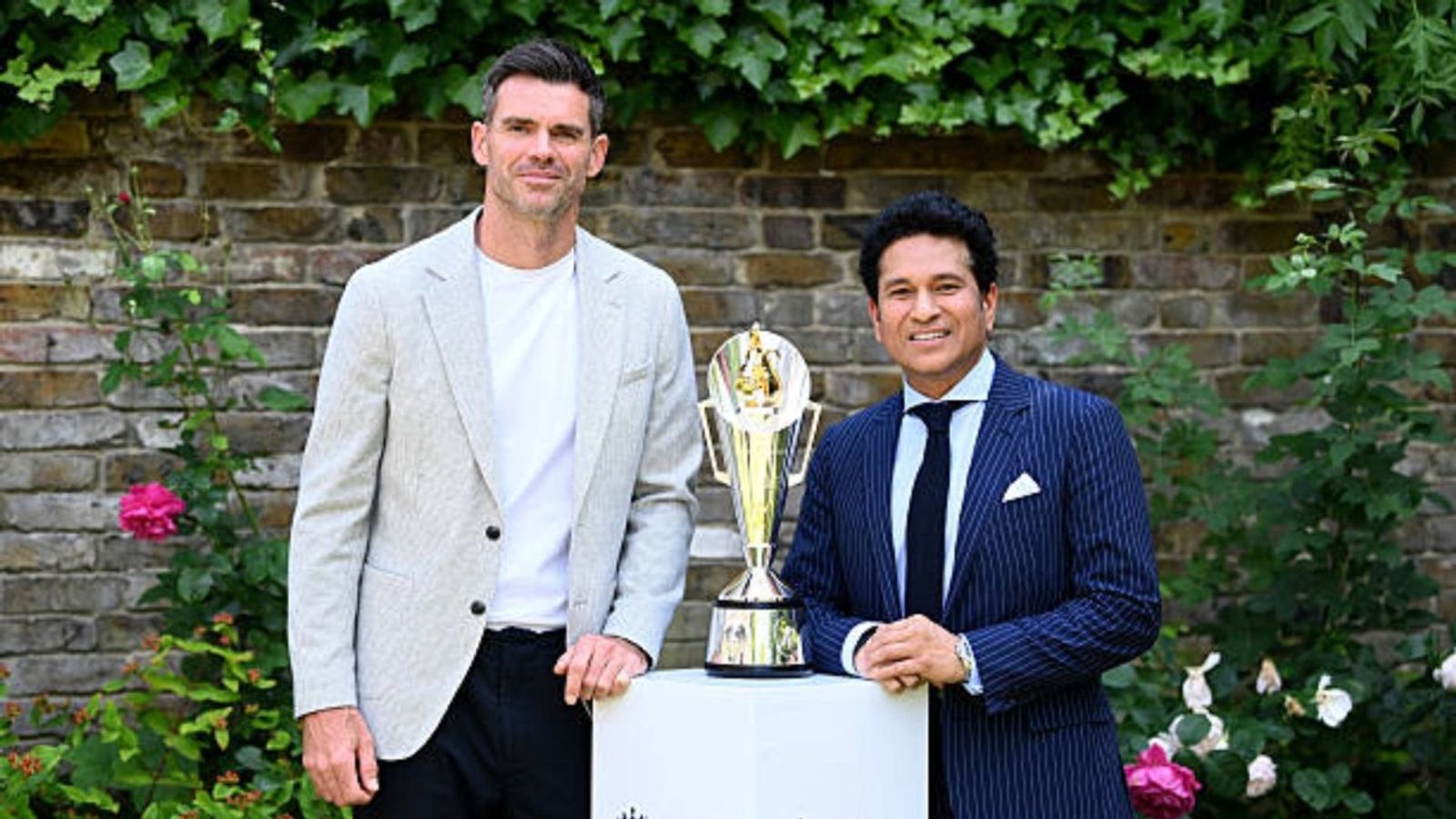 'I feel completely out of place...': James Anderson's 'strange' verdict on sharing trophy name with Sachin Tendulkar James Anderson (L) and Sachin Tendulkar in this frame
