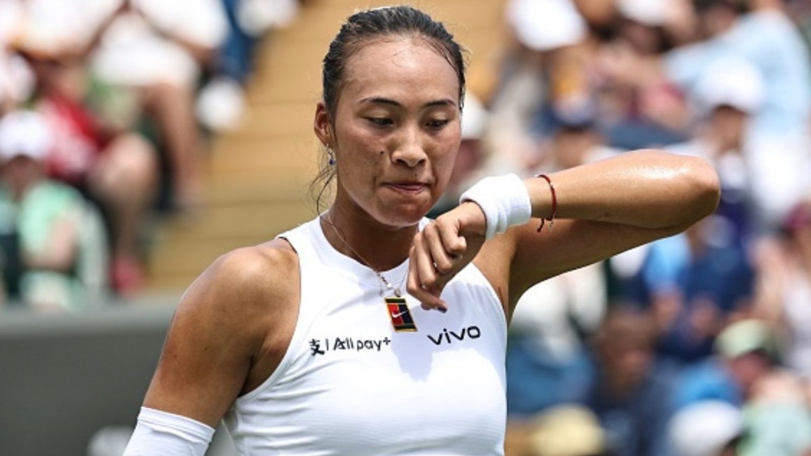 Olympic champion Zheng Qinwen undergoes elbow surgery, takes short break from WTA tour Zheng Qinwen in the frame