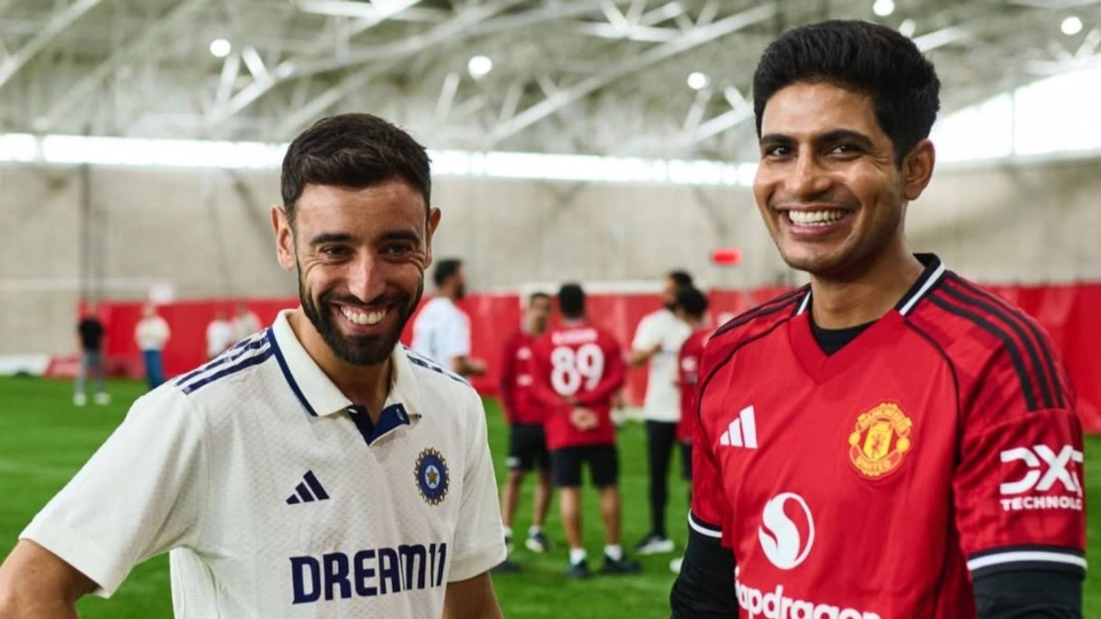'The mindset that you play with...': Shubman Gill reveals chat with Manchester United's Bruno Fernandes Shubman Gill (R) and Bruno Fernandes in this frame