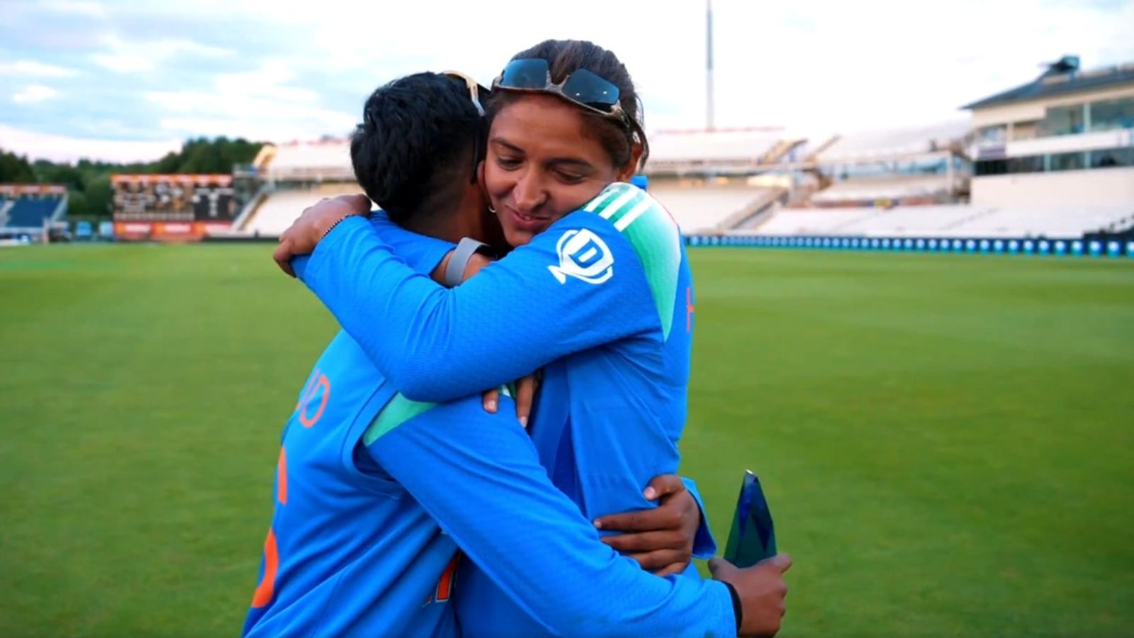 'Indian team ke liye aise fast bowlers... we've been dying for that': Harmanpreet Kaur shares her POTM award with Kranti Goud who took 6 for 52 against England Kranti Goud hugs Indian skipper Harmanpreet Kaur after 13-run win over England.