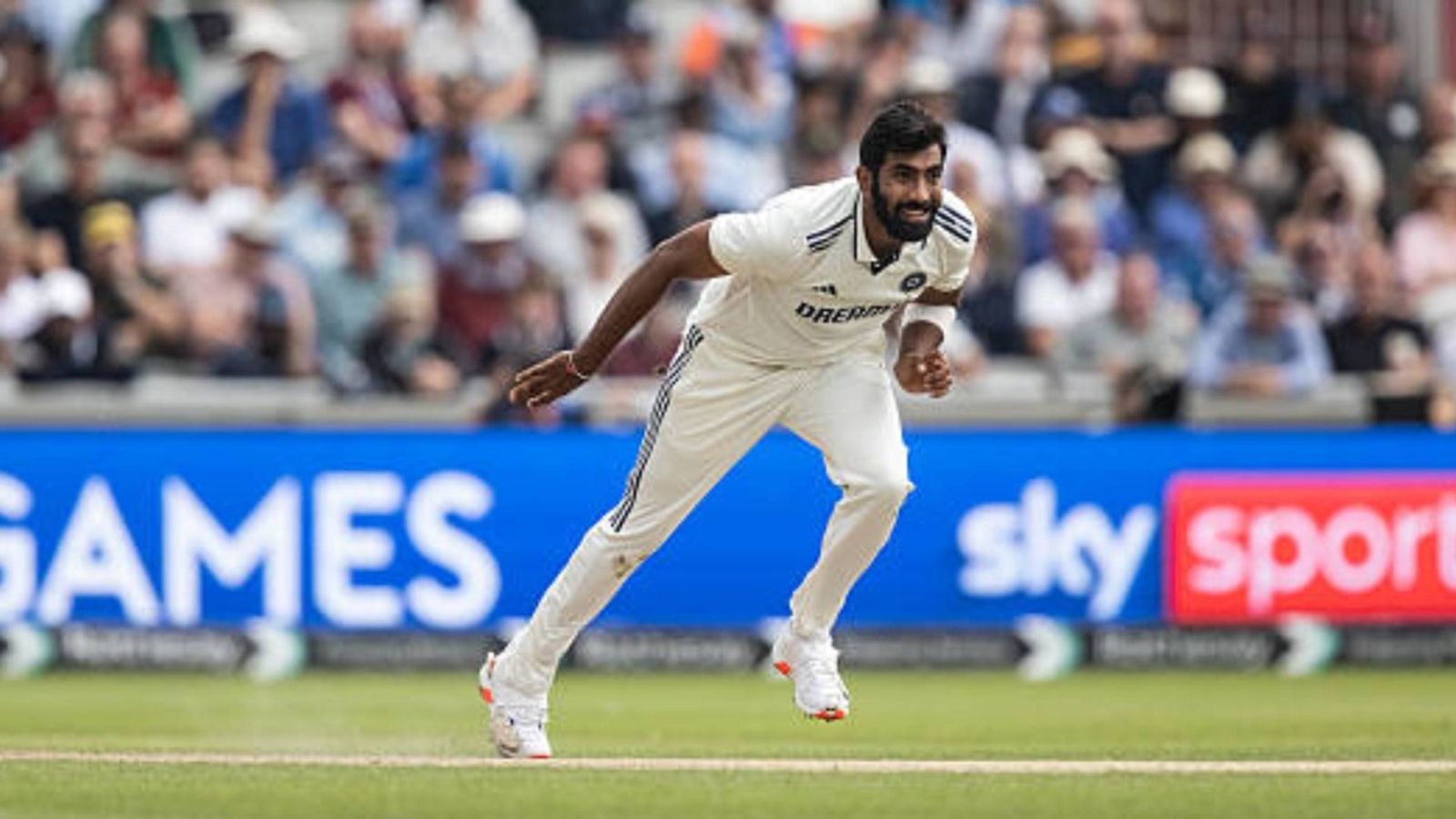 'He is bowling from the wrong end...': Ricky Ponting lashes out at Jasprit Bumrah after England batters dominate at Old Trafford Jasprit Bumrah in this frame