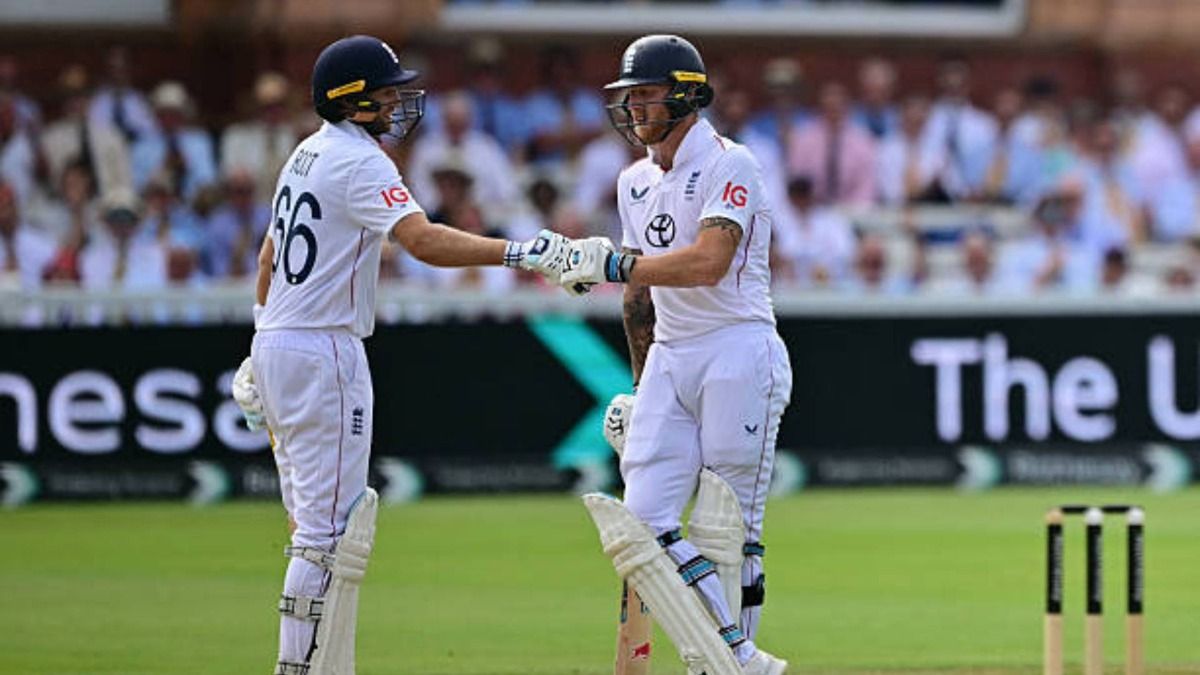Joe Root (L) and Ben Stokes in this frame