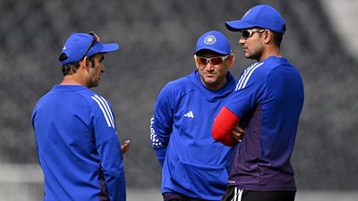 'Difficult for me to get my head around...': Sunil Gavaskar hints at disagreement between Gautam Gambhir and Shubman Gill over Kuldeep Yadav Shubman Gill, Gautam Gambhir, Ajit Agarkar