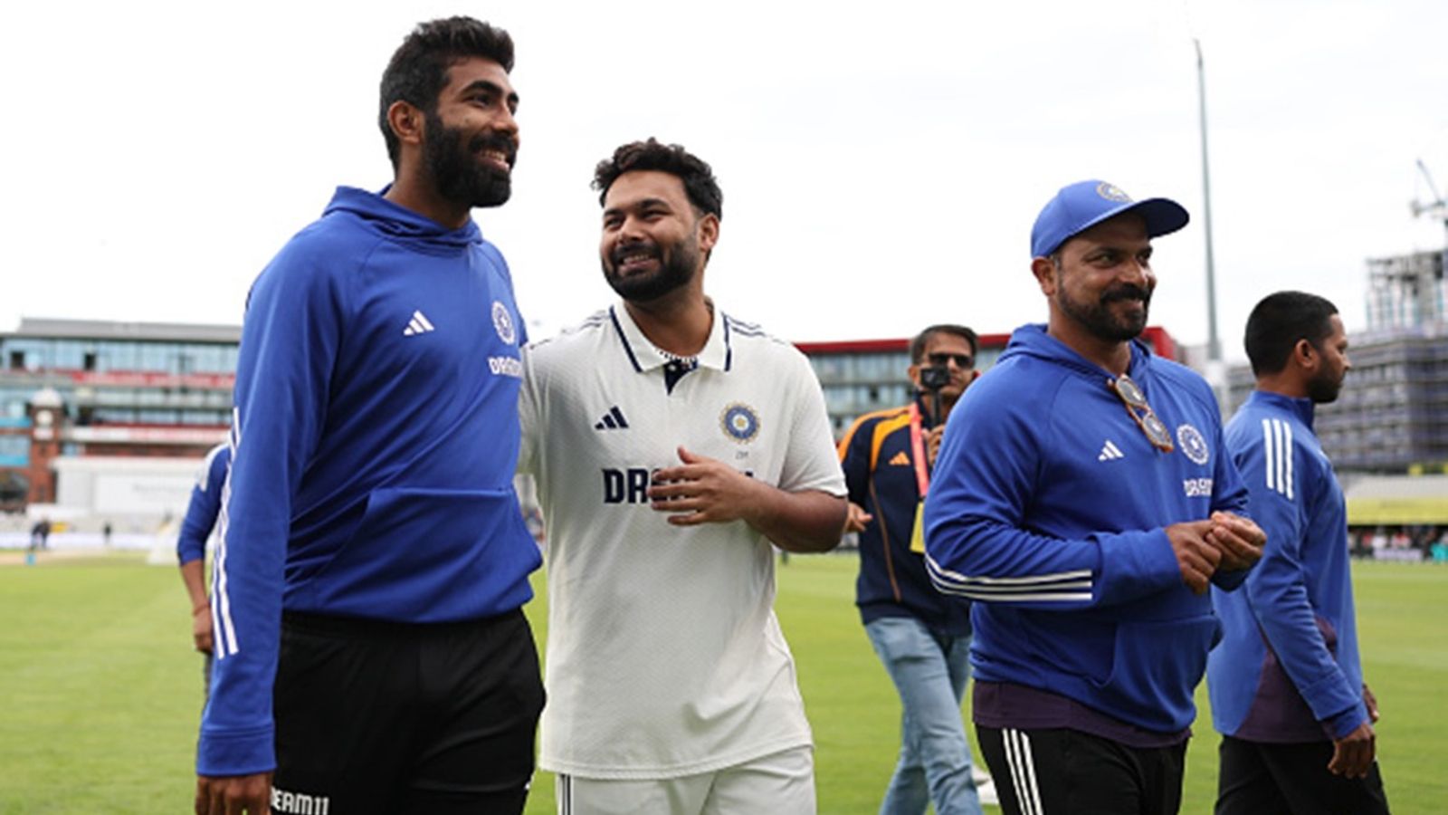 IND vs ENG: Jasprit Bumrah to miss 5th Test against England, Edgbaston hero likely to replace him in Playing XI Rishabh Pant of India embraces Jasprit Bumrah after Day 5 of the 4th Test at The Old Trafford on July 27, 2025 in Manchester, England.