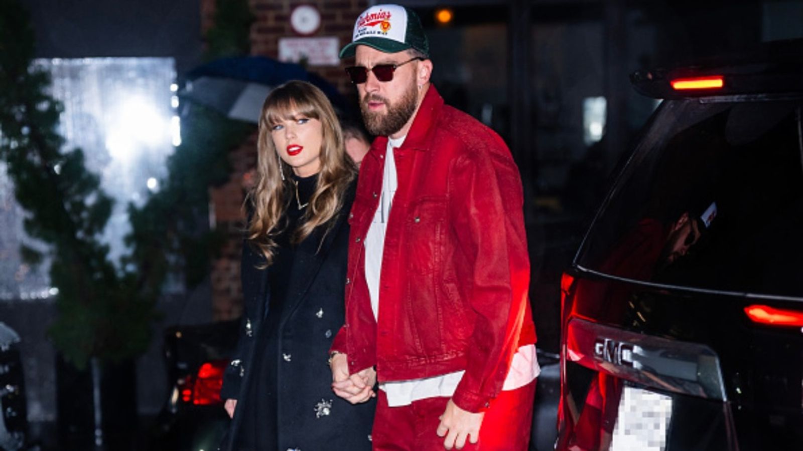 Taylor Swift cleared to play a permanent role in Travis Kelce’s Kansas City Chiefs Taylor Swift and Travis Kelce in the frame (Image via Getty)