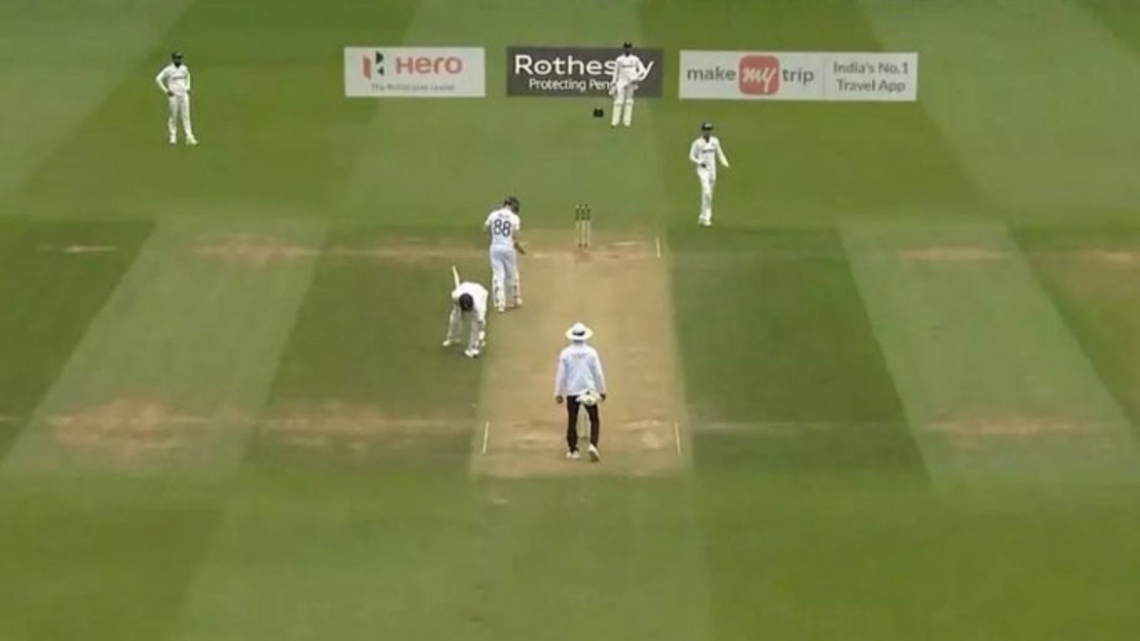 'Injection liya kya?': Shubman Gill heard on stump mic asking India pacer whether he has taken a painkiller on Day 4 - watch viral video 'Injection liya kya?': Shubman Gill heard on stump mic asking India pacer whether he has taken a painkiller on Day 4 - watch viral video