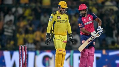 'Sanju Samson right replacement for MS Dhoni in CSK, he's quite...': Former India chief selector's big claim reignites RR-CSK trade rumours Chennai Super Kings' MS Dhoni (L) and Rajasthan Royals' Sanju Samson in frame