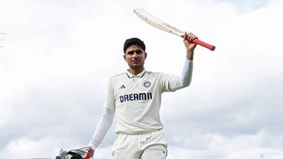'A good learning curve for him...': Ex-New Zealand star showers praise on Shubman Gill for heroic batting display in Anderson-Tendulkar Trophy SportsTak