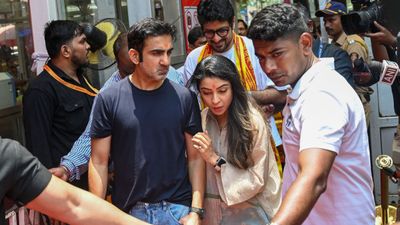 WATCH: Gautam Gambhir attends Bhasma Aarti at Shri Mahakaleshwar Jyotirlinga Temple in Ujjain ahead of Asia Cup 2025 Gautam Gambhir offers prayers at Shri Mahakaleshwar Jyotirlinga Temple in Ujjain ahead of Asia Cup 2025