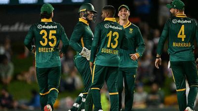 Big blow to South Africa as star all-rounder set to miss final 2 ODIs of the series against Australia SportsTak