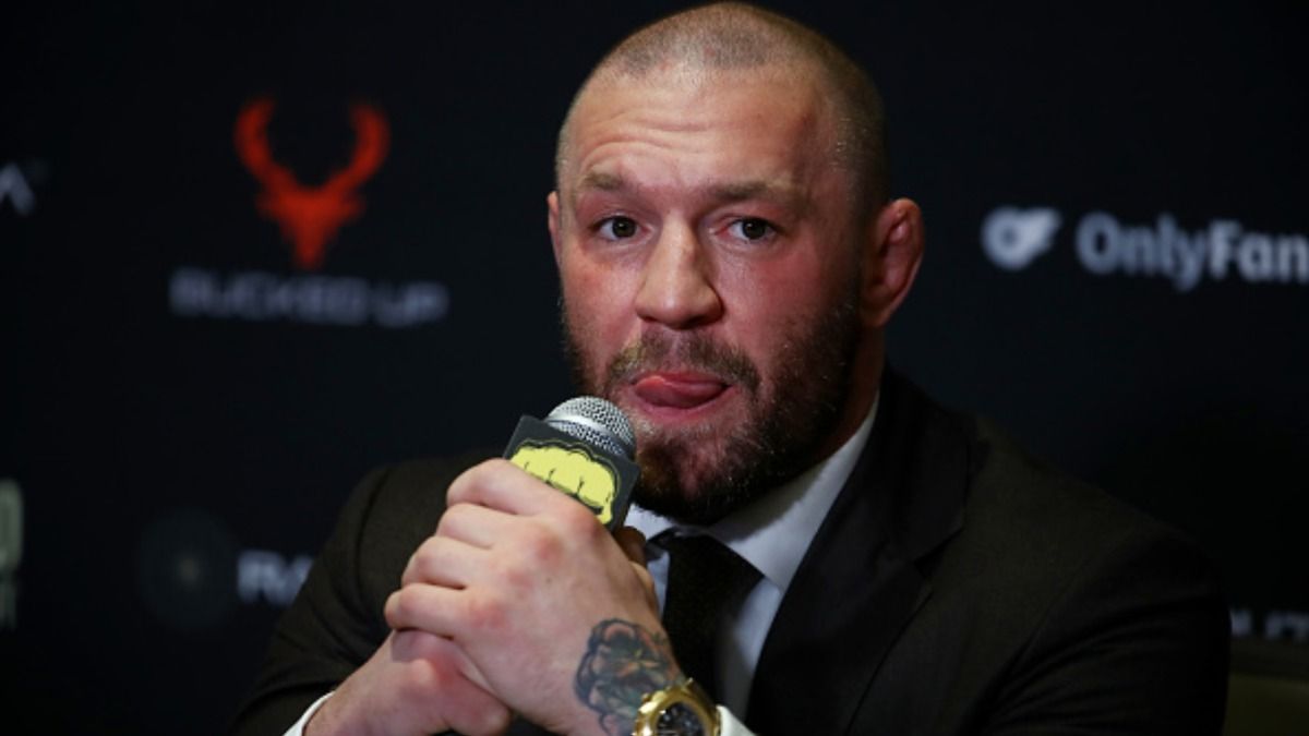 MMA legend calls out Conor McGregor for beating up young fighters in viral video