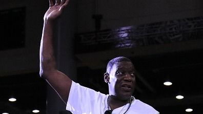 Shawn Kemp faces risk of losing Cannabis license after light assault sentence