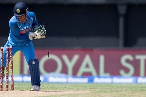 Ex-India's fielding coach discloses why MS Dhoni didn't practice wicketkeeping after 2007, says 'He self-admittedly said that once he started...' SportsTak